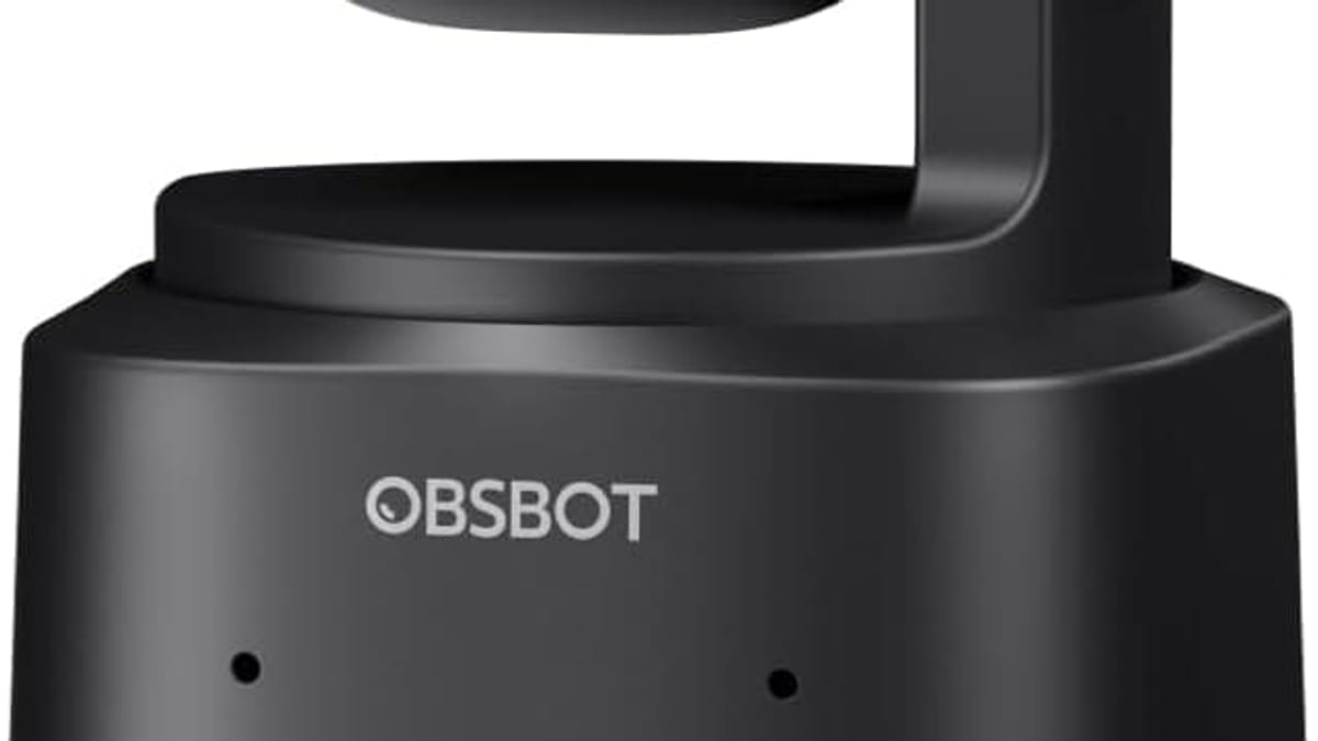 AI tracking webcam following a presenter in a room